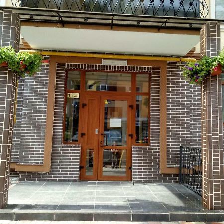 Apartment Studio Paris 51 이르핀 외부 사진